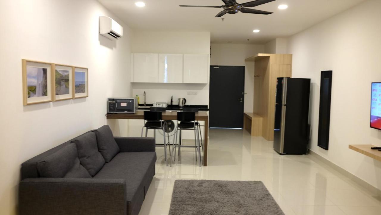 A Suites - Atria Sofo Suites Petaling Jaya Exterior photo